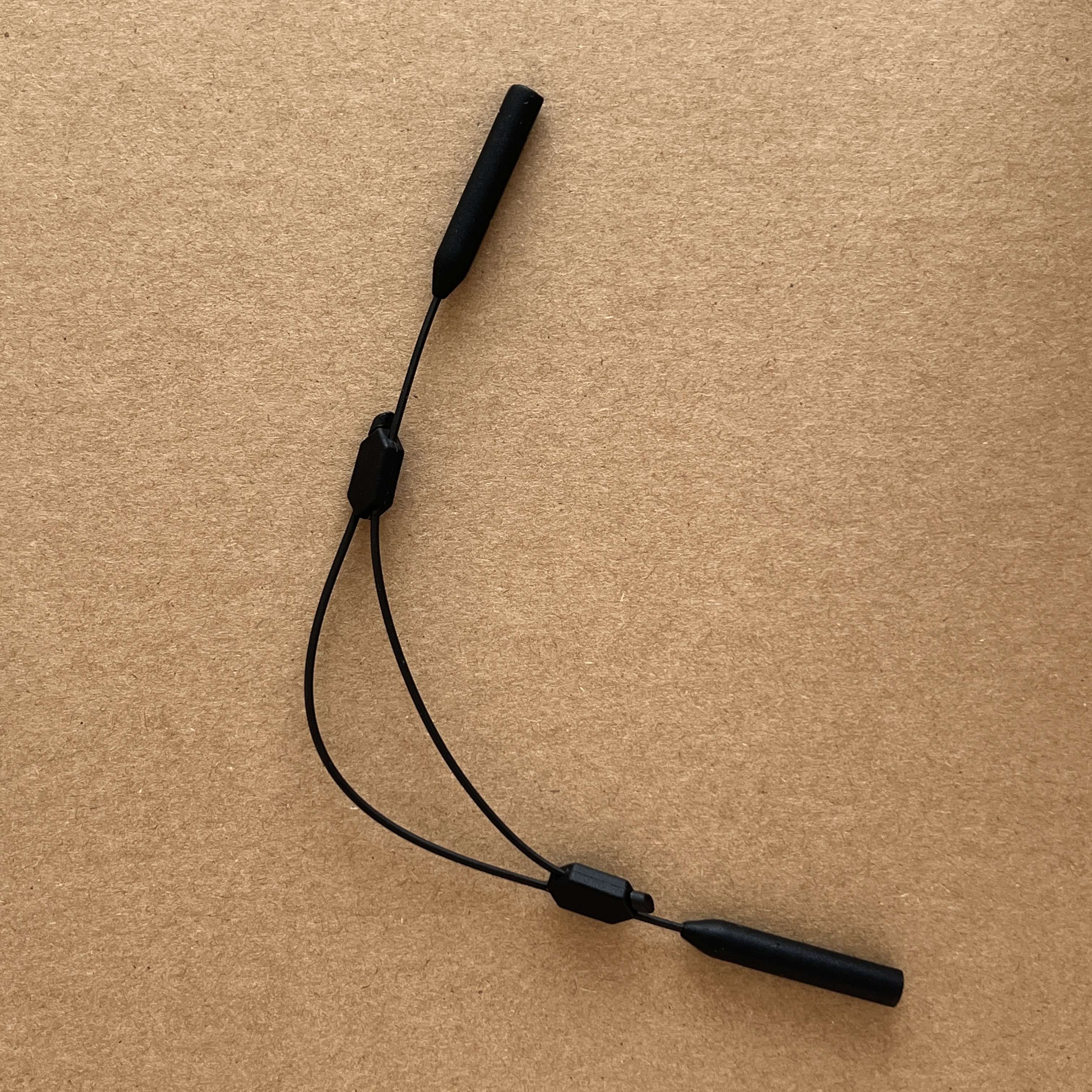 Adjustable Sunglasses Holder S – Sunglass Retainer Cord Bewertung und Preis